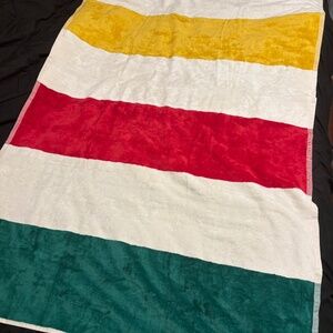 BNWT HBC Stripes Hudson's Bay Company Chunky multistripe beach towel 100% cotton